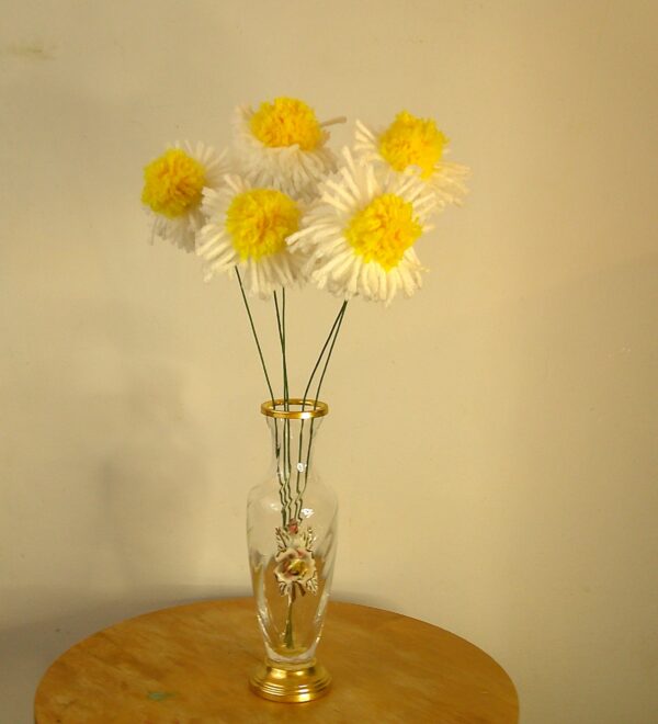 Cheery Puffball Petal Flowers - Daisies - Image 3